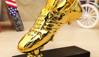 Sở hữu chiếc giày vàng của bóng đá châu Âu là thiên tài nào? - Phần 1